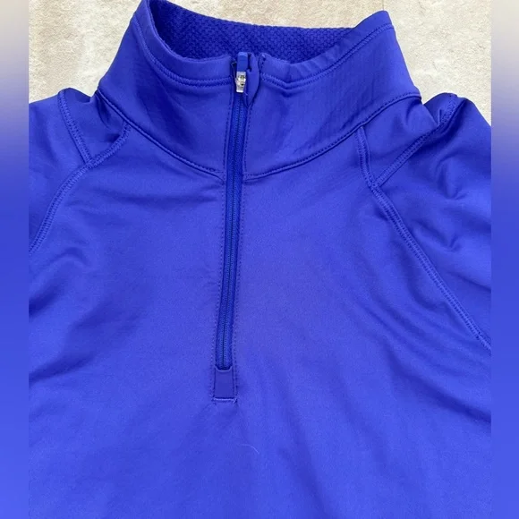 ATHLETA 1/4 Zip with Thumb Holes and Back Zipper Pocket Size Small Purple - Picture 2 of 10